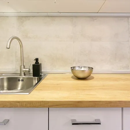 Grand Centre Apartment